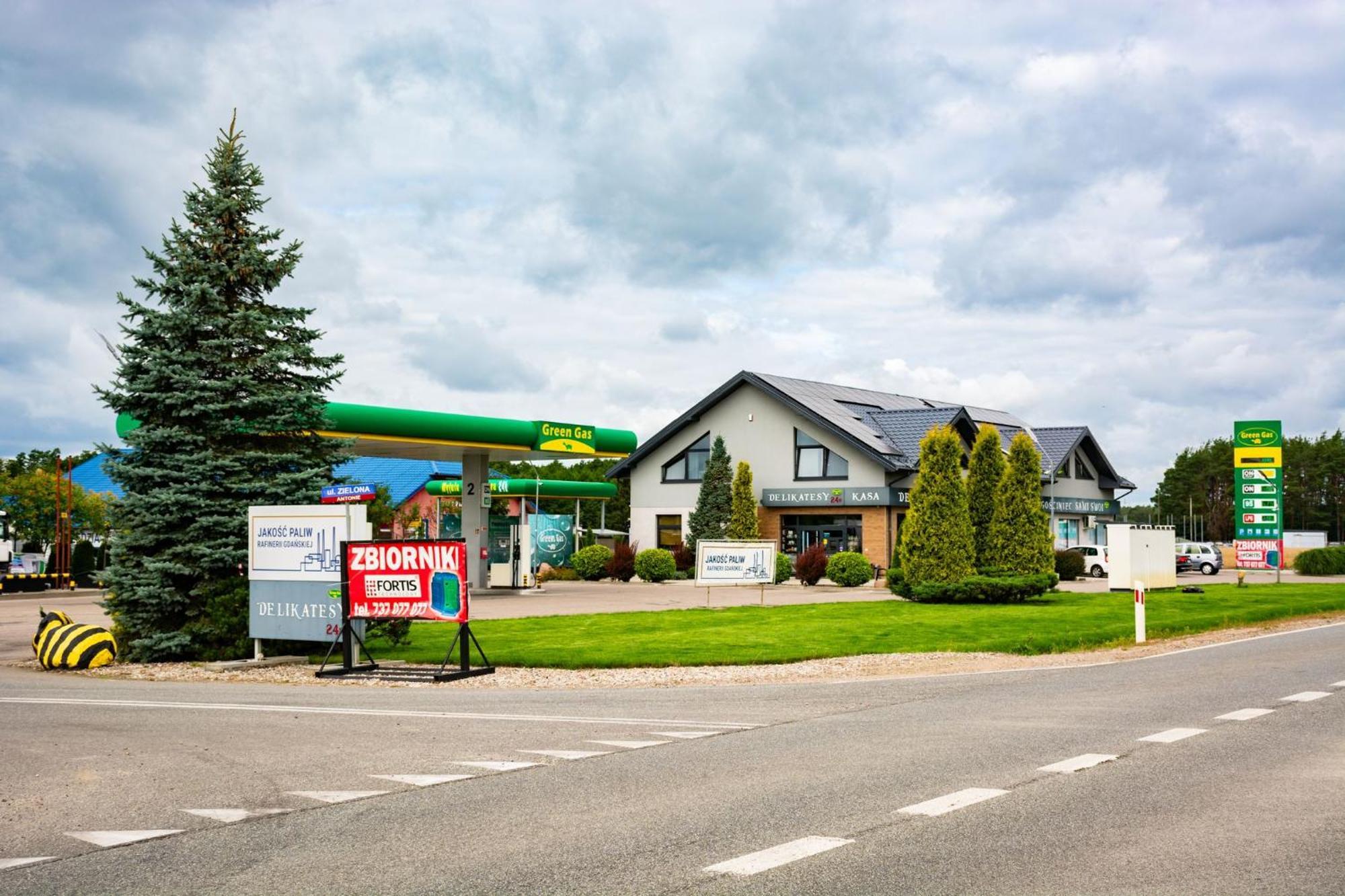 Green Gas - Gosciniec Sami Swoi Antonie Buitenkant foto